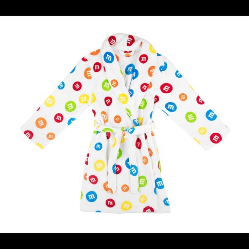 M&M fuzzy White Robe